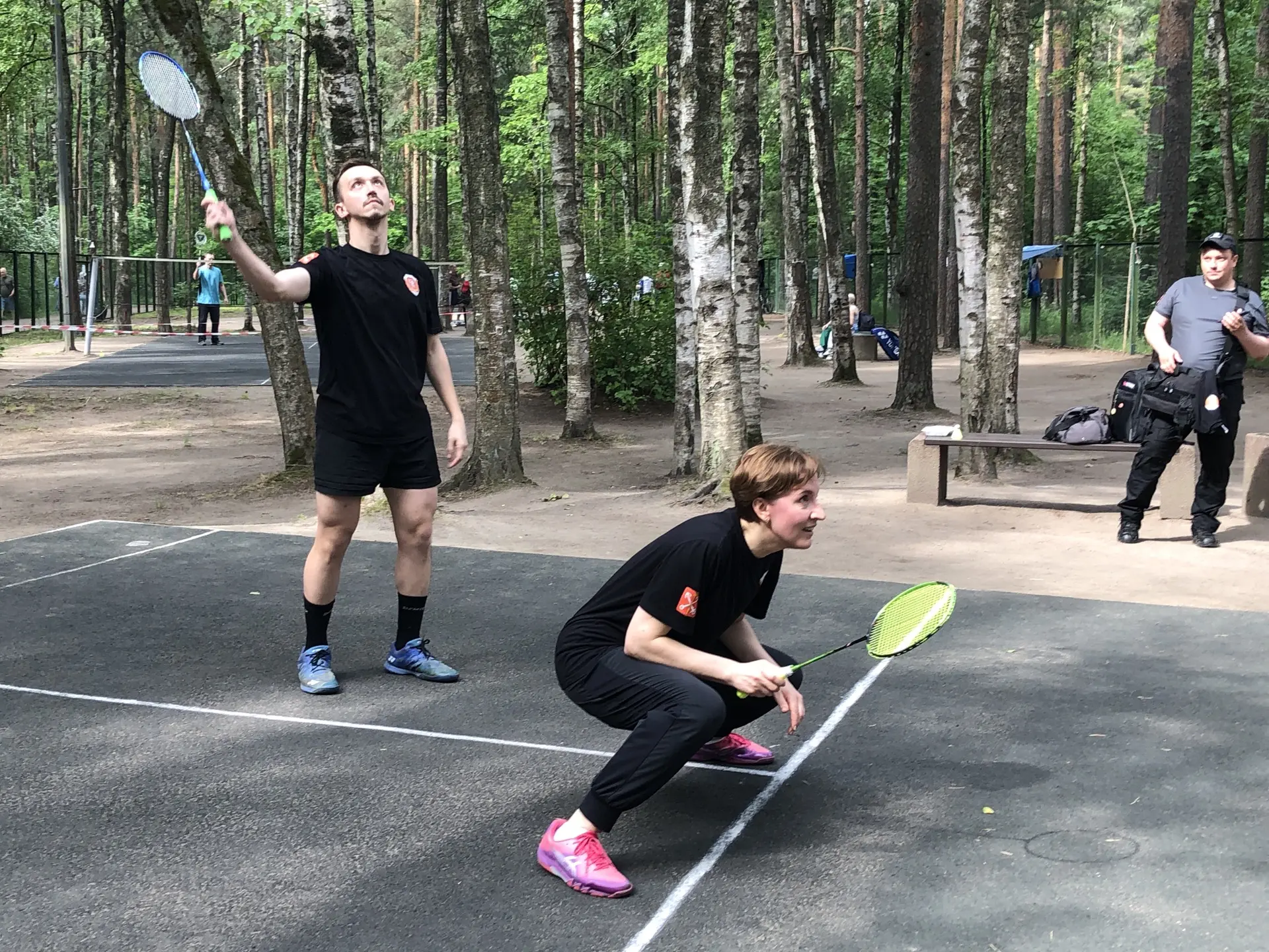 🏸В субботу в парке Сосновка сошлись в бадминтонных сражениях команды народных дружин Санкт-Петербур