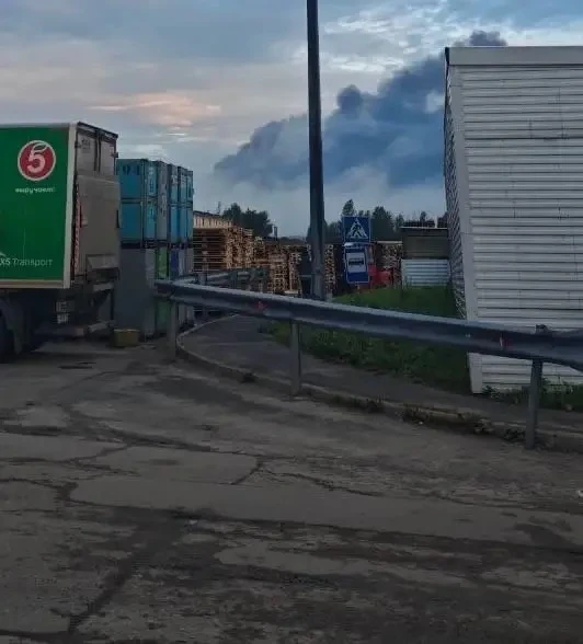 🛑Два человека пострадали в результате атаки БПЛА в Ярославле. Сегодня ночью регион подвергся масшта