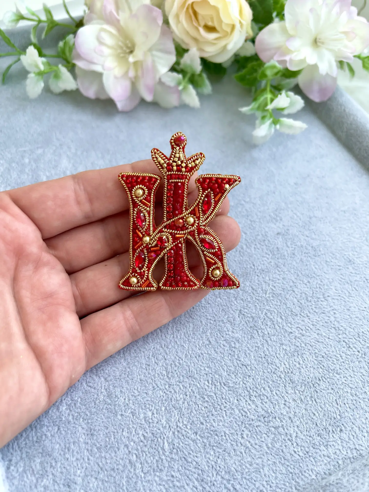 Какие только буквы я не делала. Пожалуй, только китайский алфавит я пока обхожу стороной. Но нужно б