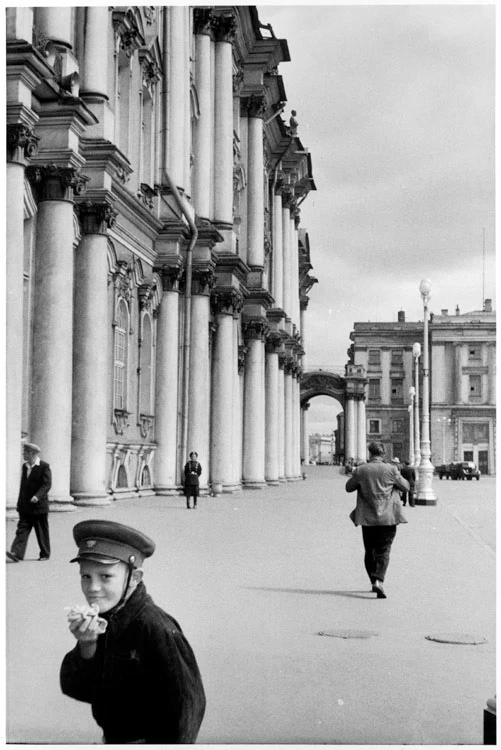 1956.На Дворцовой площади.
Автор:Жиль Эрман.