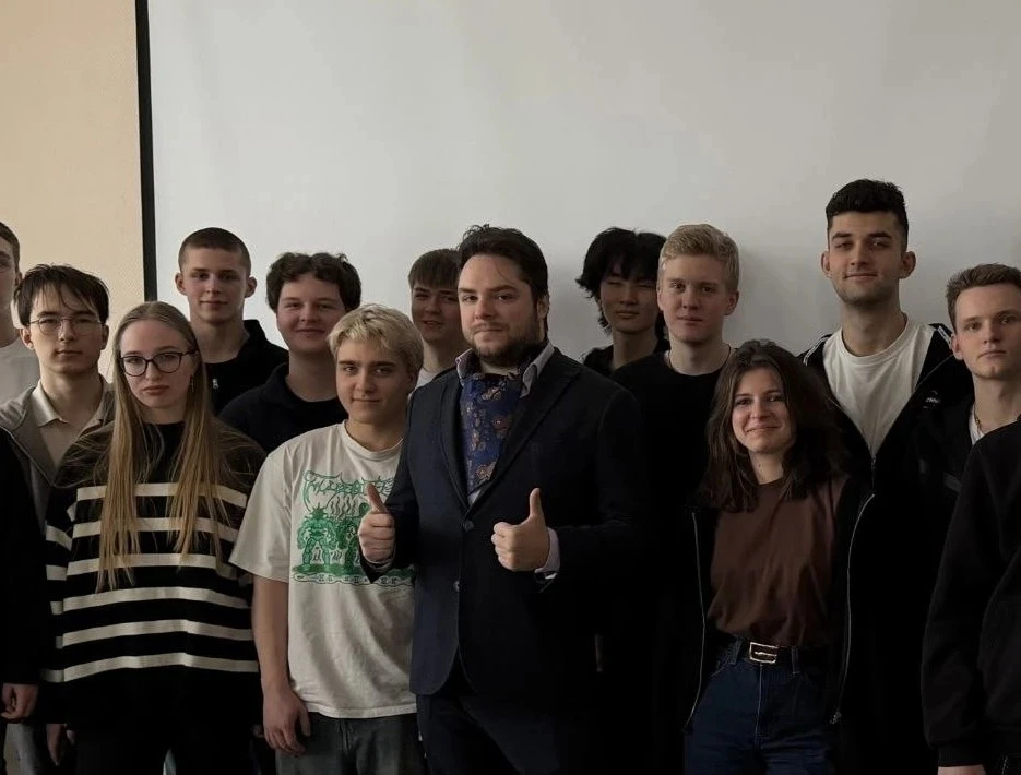 ❤️Сегодня хотим вас познакомить с одним молодых ученых, кандидатом технических наук, старшим препода
