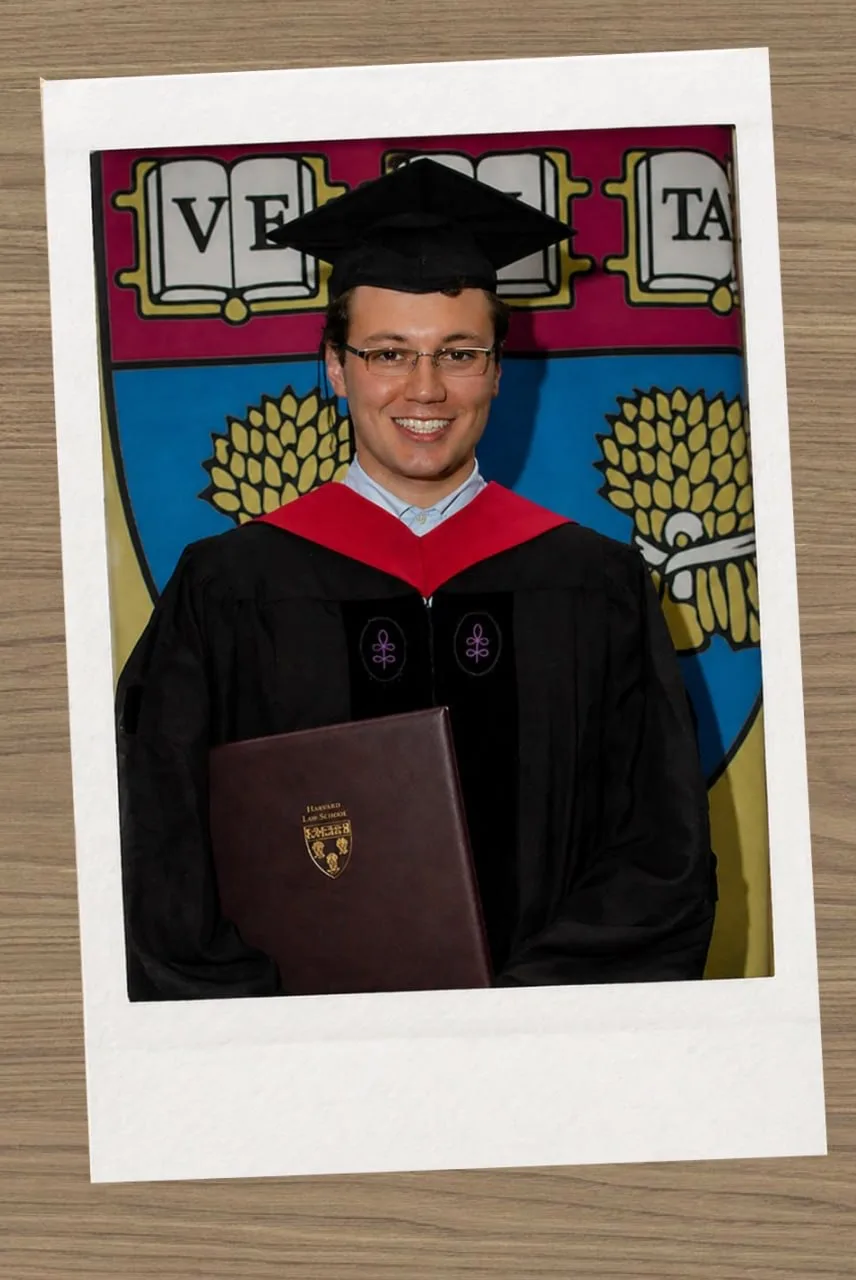 Гарвард. История первая

С 2007 по 2008 год я учился на программе LLM в Harvard Law School. Это был 