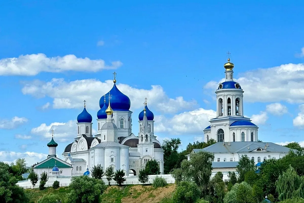 Продолжим наше путешествие. И временно покинем сам Владимир. В нескольких километрах находится потря