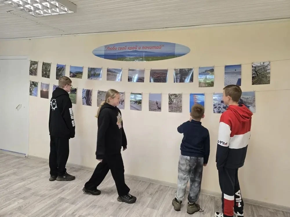 4 июня в Дубовском филиале МБУК "Южно-Курильский районный Дом культуры" прошла фотовыставка "Люби св