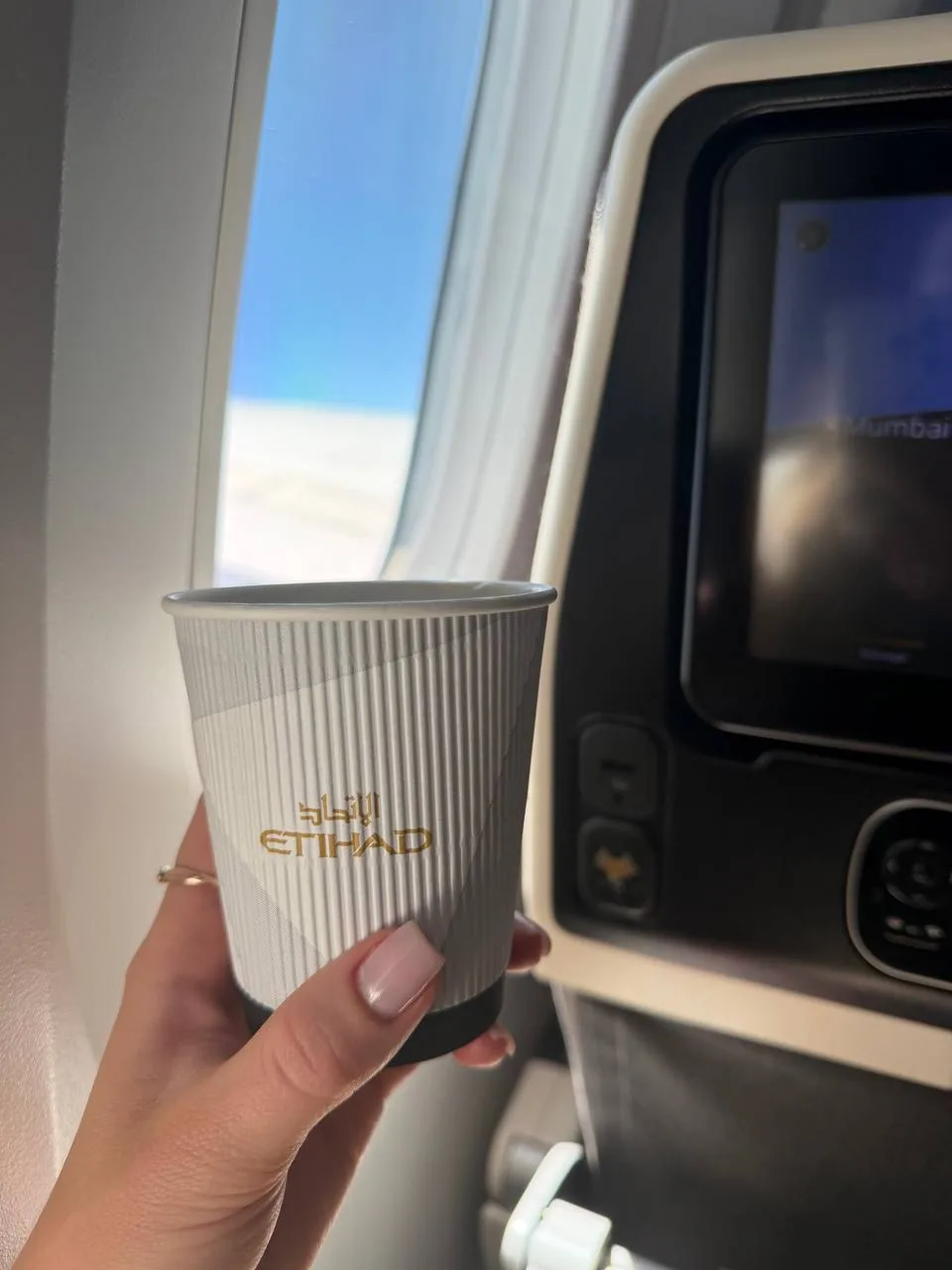 ✈️ Многие до сих пор думают, что добраться до Мальдив сложно. На самом деле всё гораздо проще.

Сейч