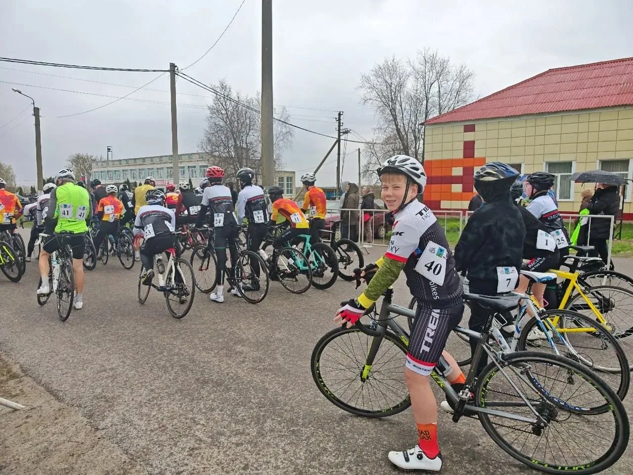 25.04.2026г. в Ивнянском районе с. Федчевка состоялась захватывающая велогонка открытого Чемпионата 