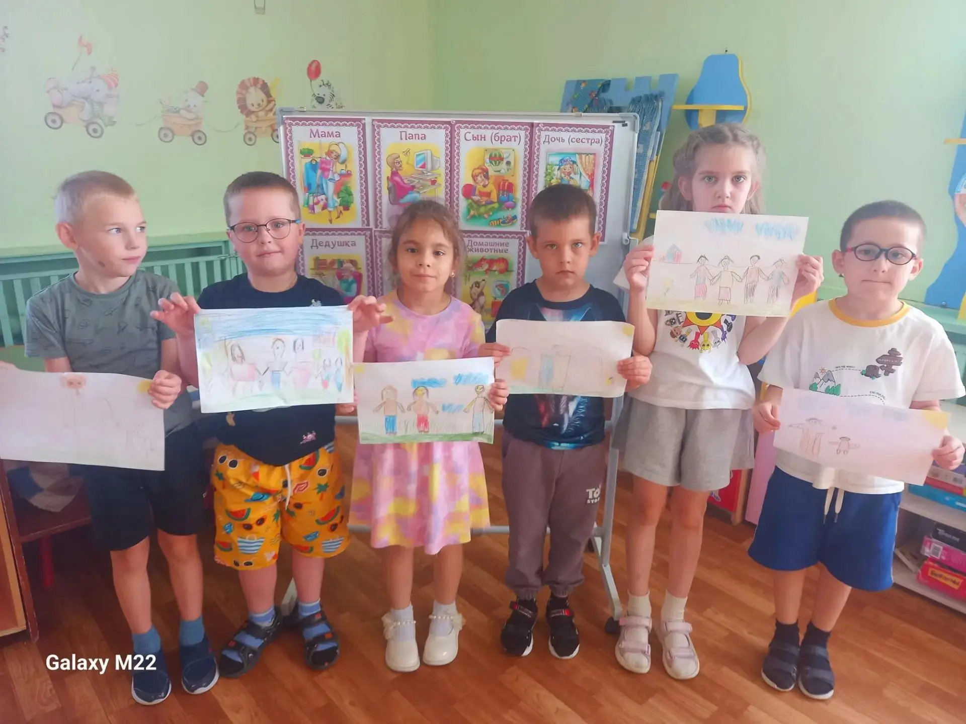 8 июля в этот день отмечается самый теплый, нежный, любимый Всероссийский праздник «День семьи, любв