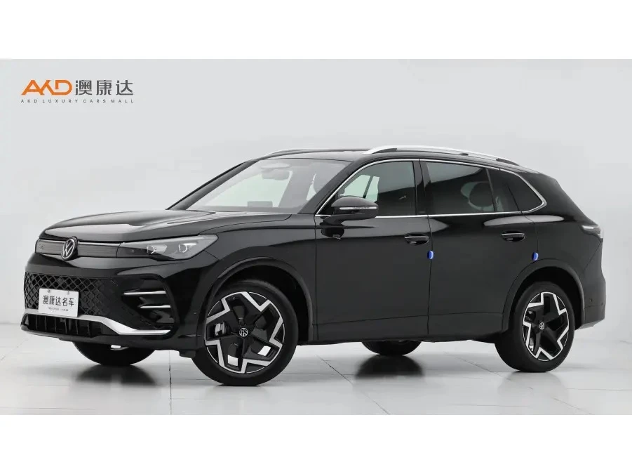 Марка/модель Марка/модель Volkswagen Tiguan L Pro
Год выпуска 2026

объем двигателя - 2.0 (220 л.с)
