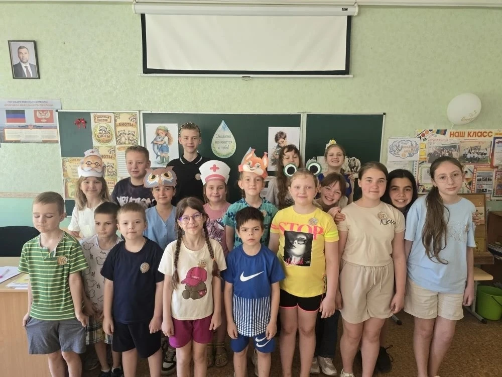🌿✨ ДЕНЬ ЭКОЛОГИИ: Путешествие юных защитников природы! ✨🌿

Наш лагерь превратился в настоящую зеле