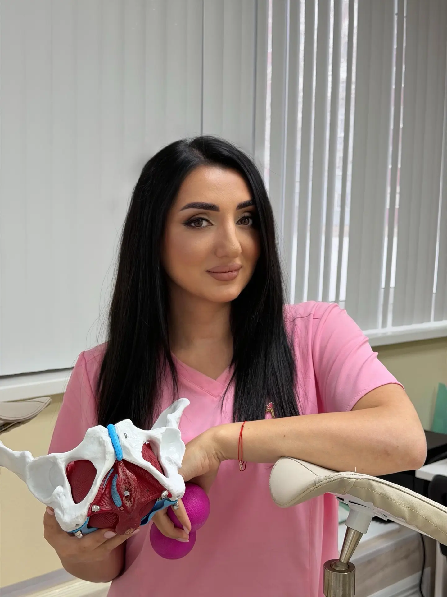 ГИНЕКОЛОГ ОНЛАЙН 👩🏻‍⚕️

Каждую пятницу я оставляю здесь пространство для ваших вопросов о женском 