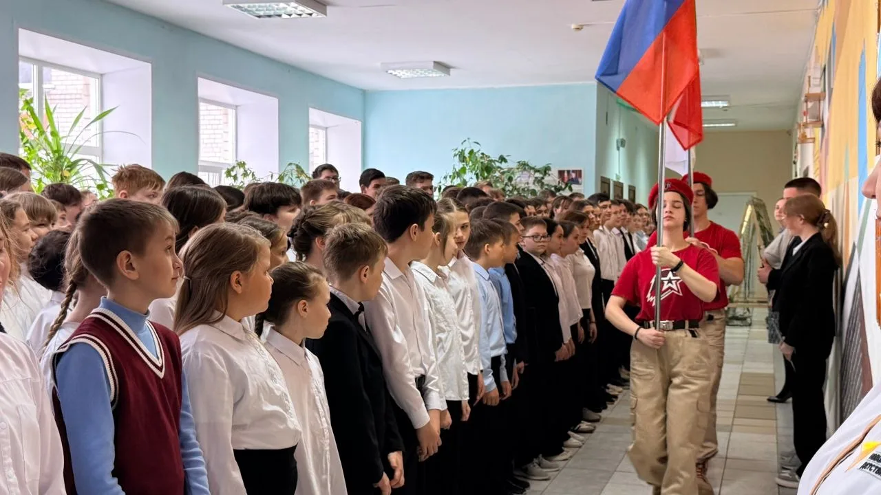 📢 Сегодня в Билярской школе прошла первая еженедельная линейка в последней, четвёртой четверти учеб