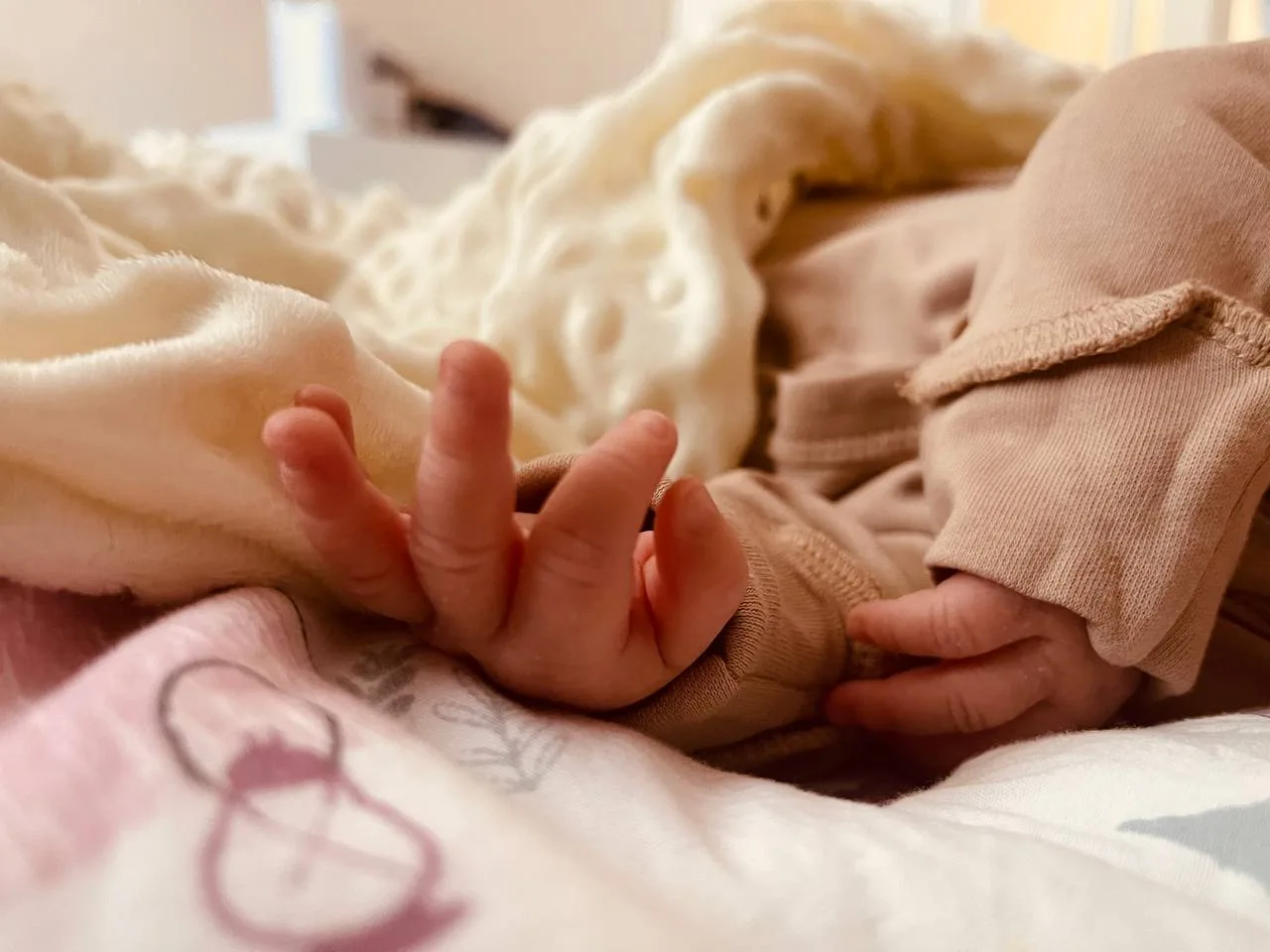 🥰 В ЕАО назвали редкие имена, которые родители давали детям этой весной

Департамент ЗАГС ЕАО расск