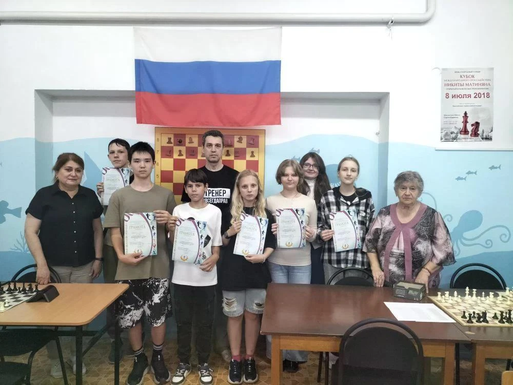 ♟️В шахматном клубе на городском  турнире по шахматам, посвященном памяти Полины Кунниковой, встрети