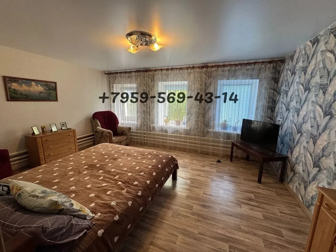 Продам большой дом р-н рынка на 3м км.
Общ.пл. 91,5 м2
Участок 6,5 соток
Дом:
● Три изолированные ко