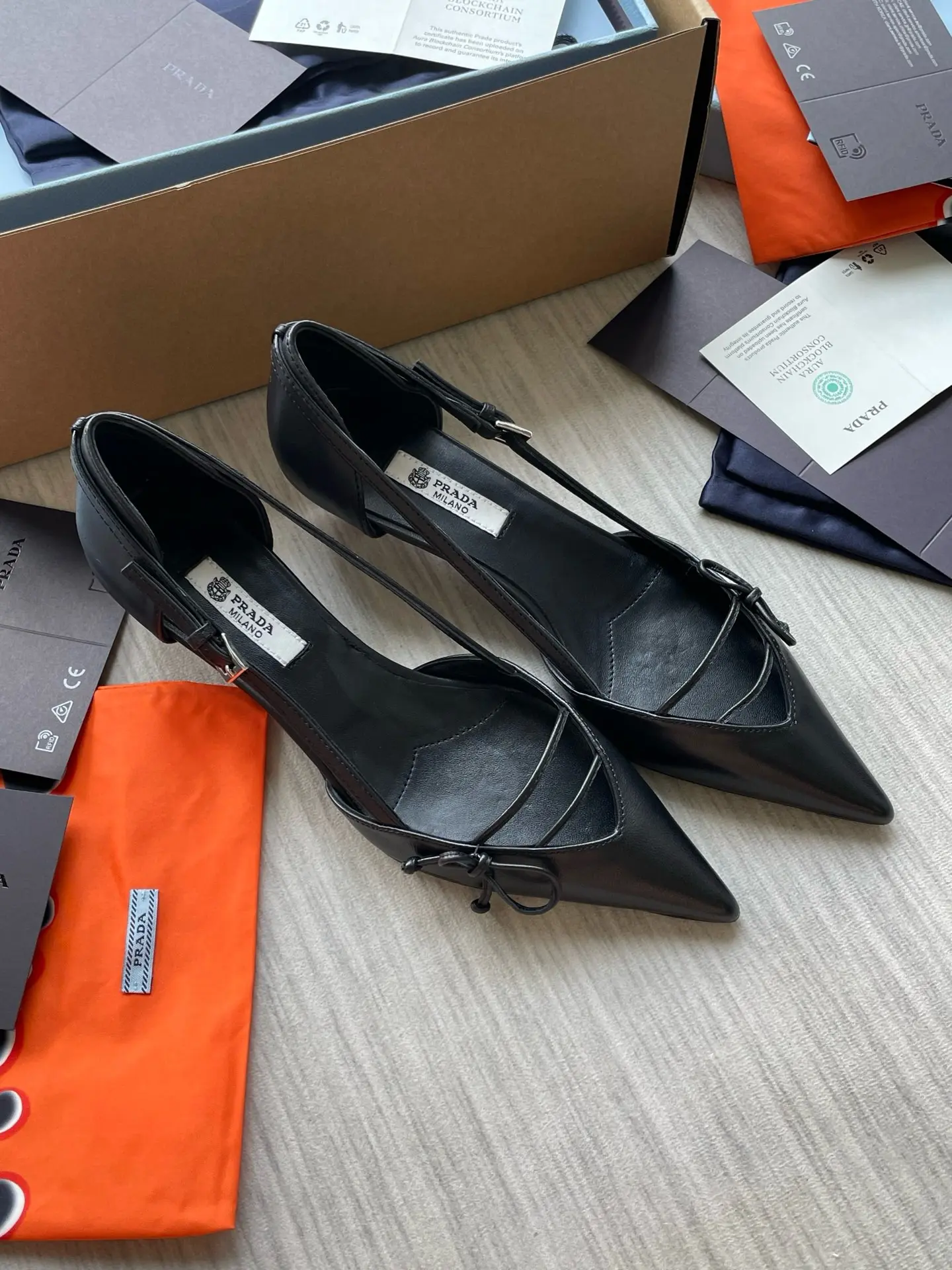 Обувь Prada (original quality)
#Prada 
Полный комплект бутика 🩵