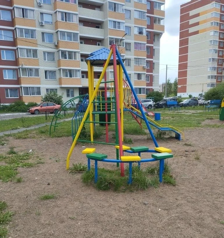 Покраска на улице — дело капризное и требует учёта погодных условий, но при наличии желания и правил