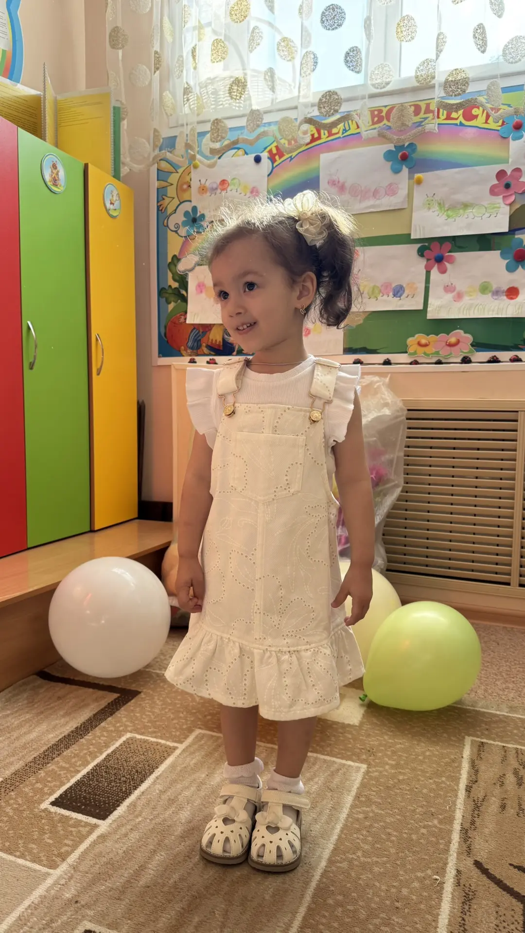 Смотреть в кадр - это не про Киру 😁

Забрала дочу с прекрасным ощущением, что через денек мне забир