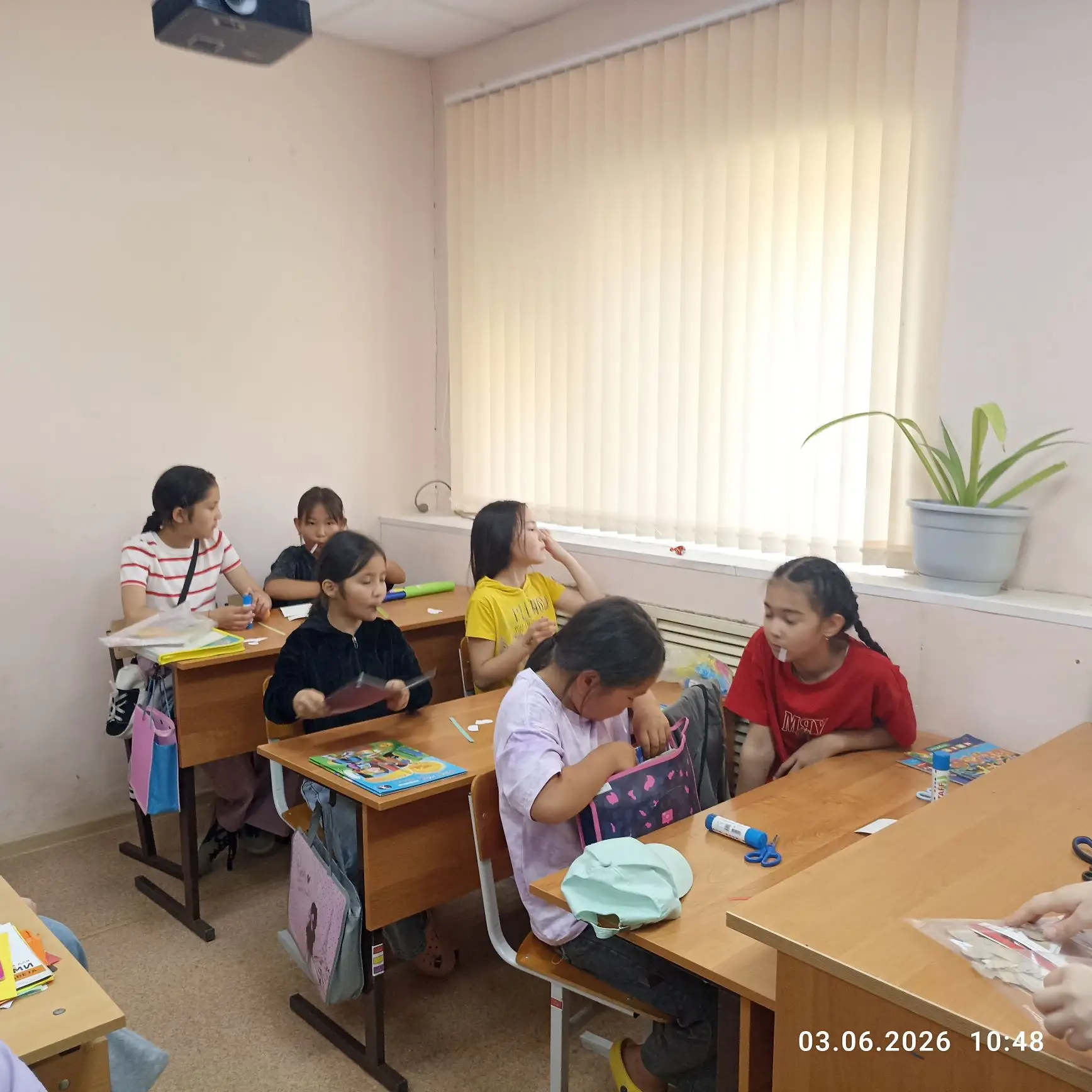 Отдых с пользой! 
Воспитанники оздоровительного лагеря на базе школы п. Мирный провели насыщенный и 