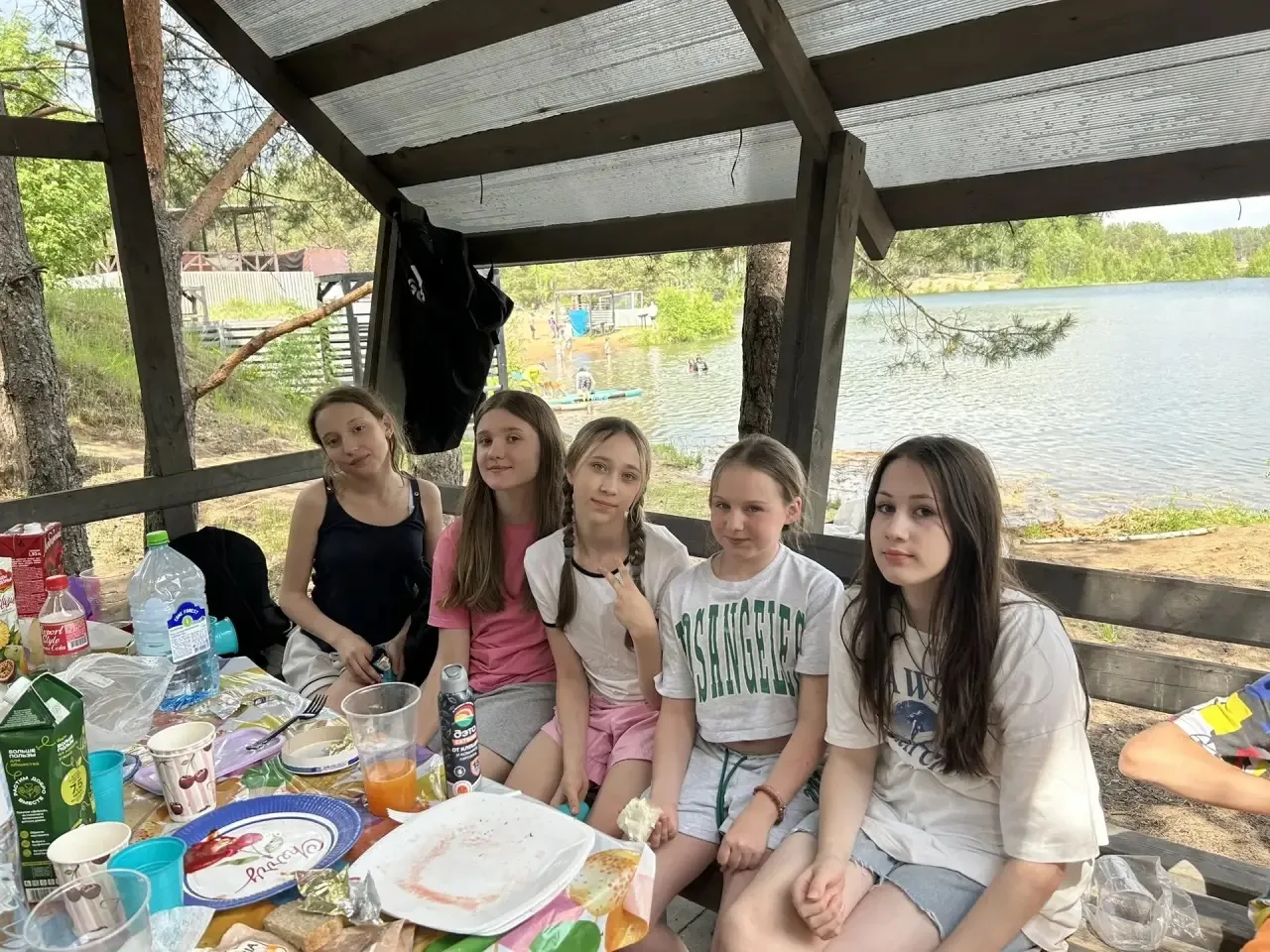 6-2: Вот и пролетел год! 🔥🌊

Шестой класс позади. А это значит — пришло время нашего главного семе