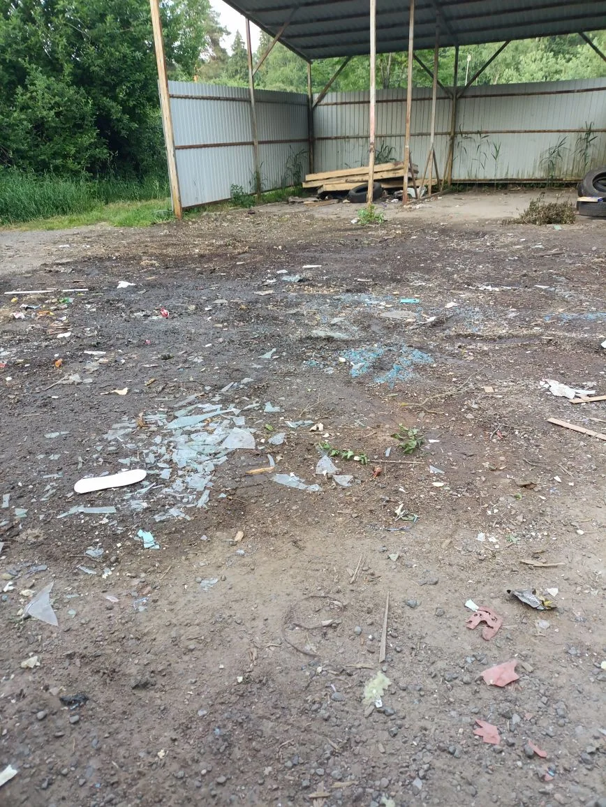 Спасибо большое рег оператор вывез обьем, но можно заявку на подбор мусора, стекла куча. Лесхоз