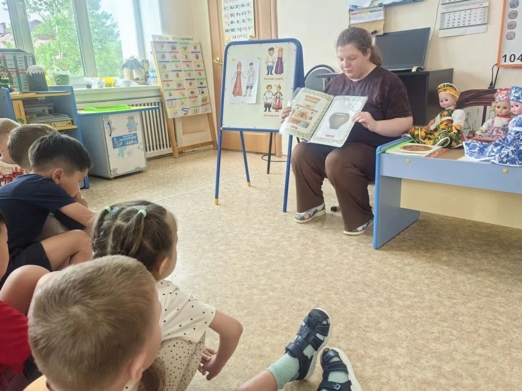 Проект «Одна Россия — Единая страна»🇷🇺 

В группе №19 «Смешарики» Наши ребята совершили увлекатель
