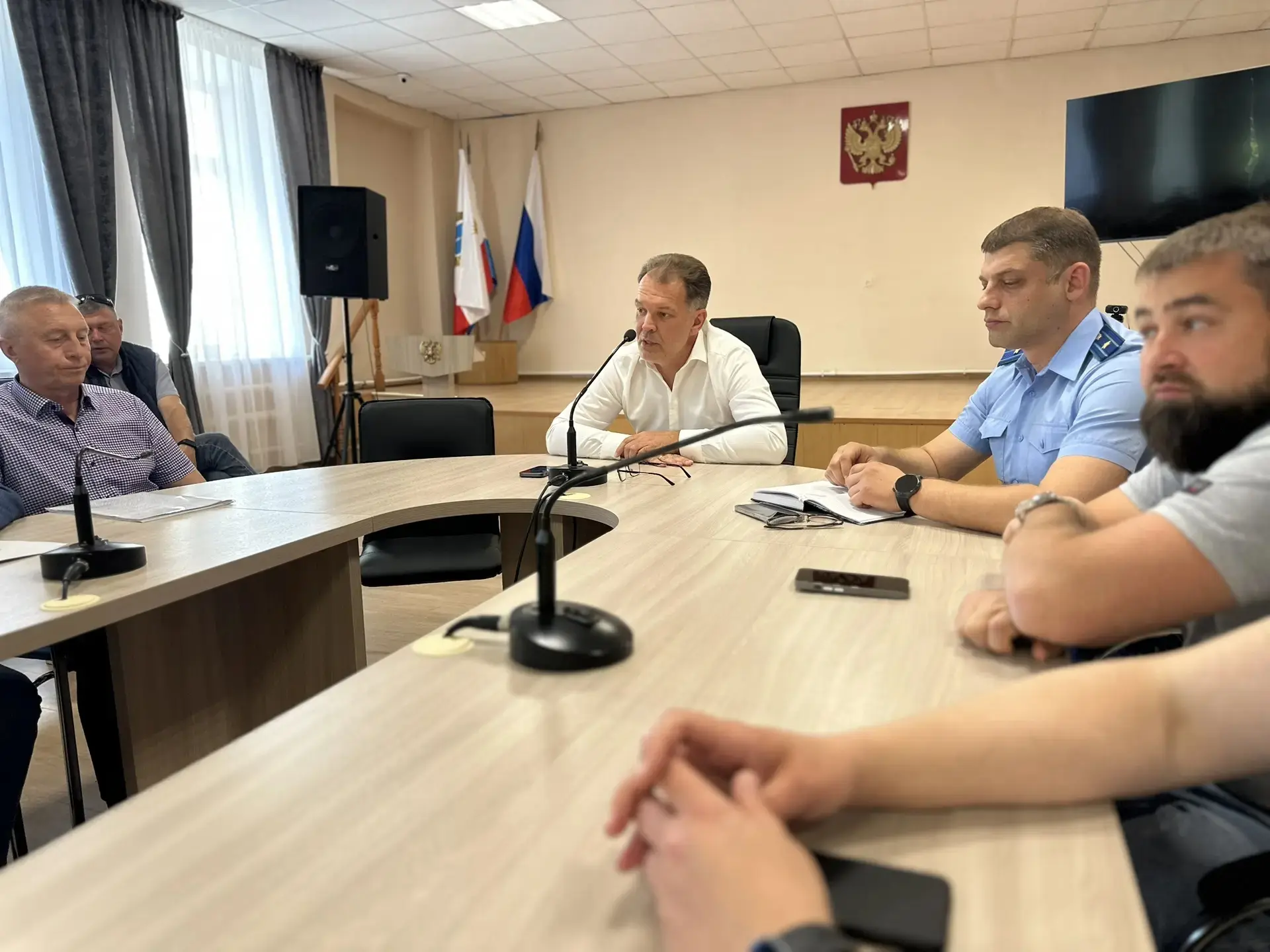 🔔 Состоялся штаб по вопросу подготовки к отопительному сезону

Первый заместитель главы администрац