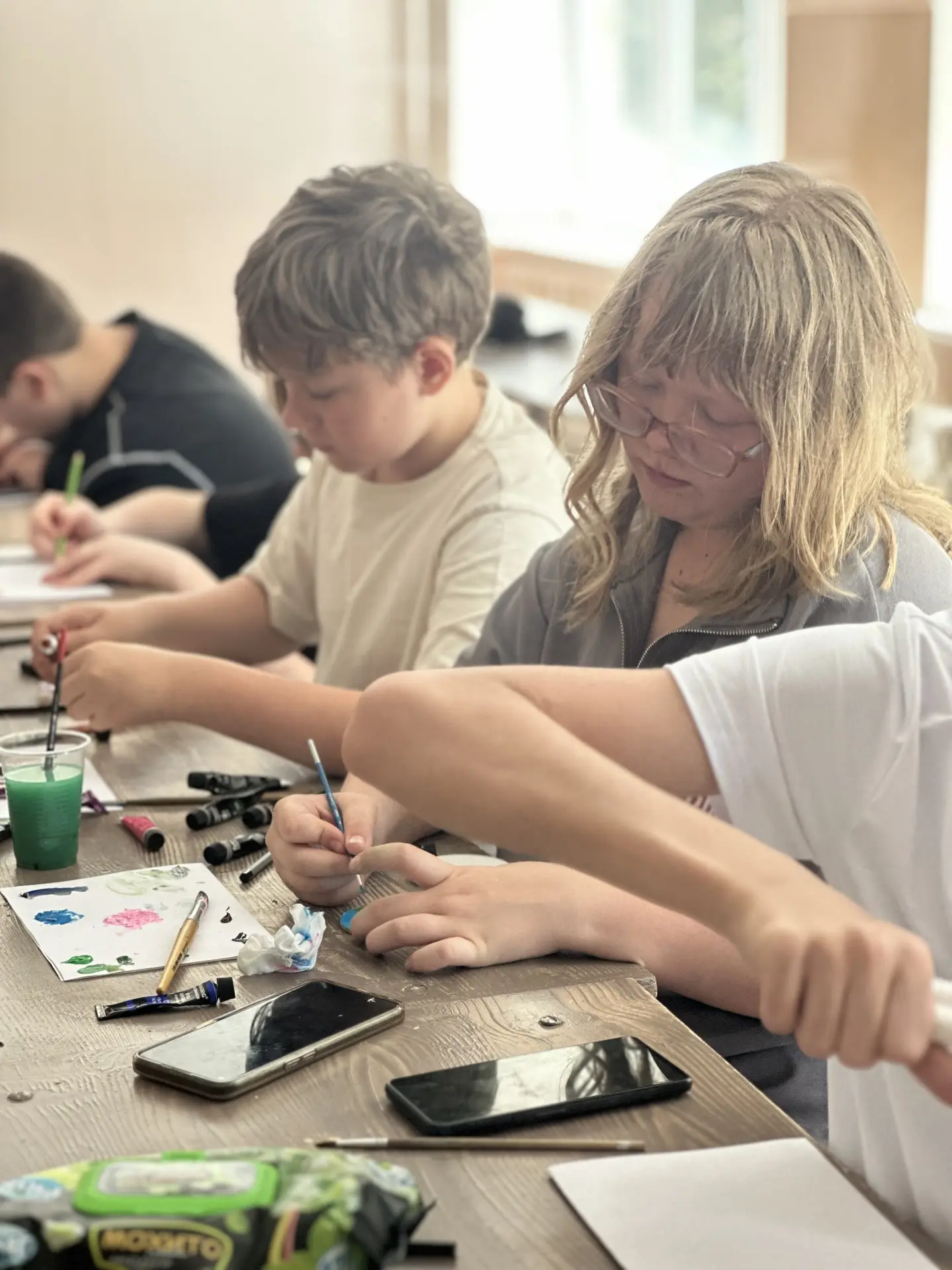 👩‍🎨🎨🖌️Для старшего отряда мы провели увлекательный урок рисования, посвящённый созданию оригинал
