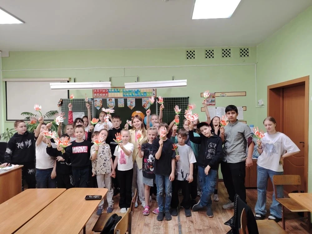Эта неделя в нашем пришкольном лагере была полна ярких событий! ☀️Ребята посетили "Кукольный дом", с