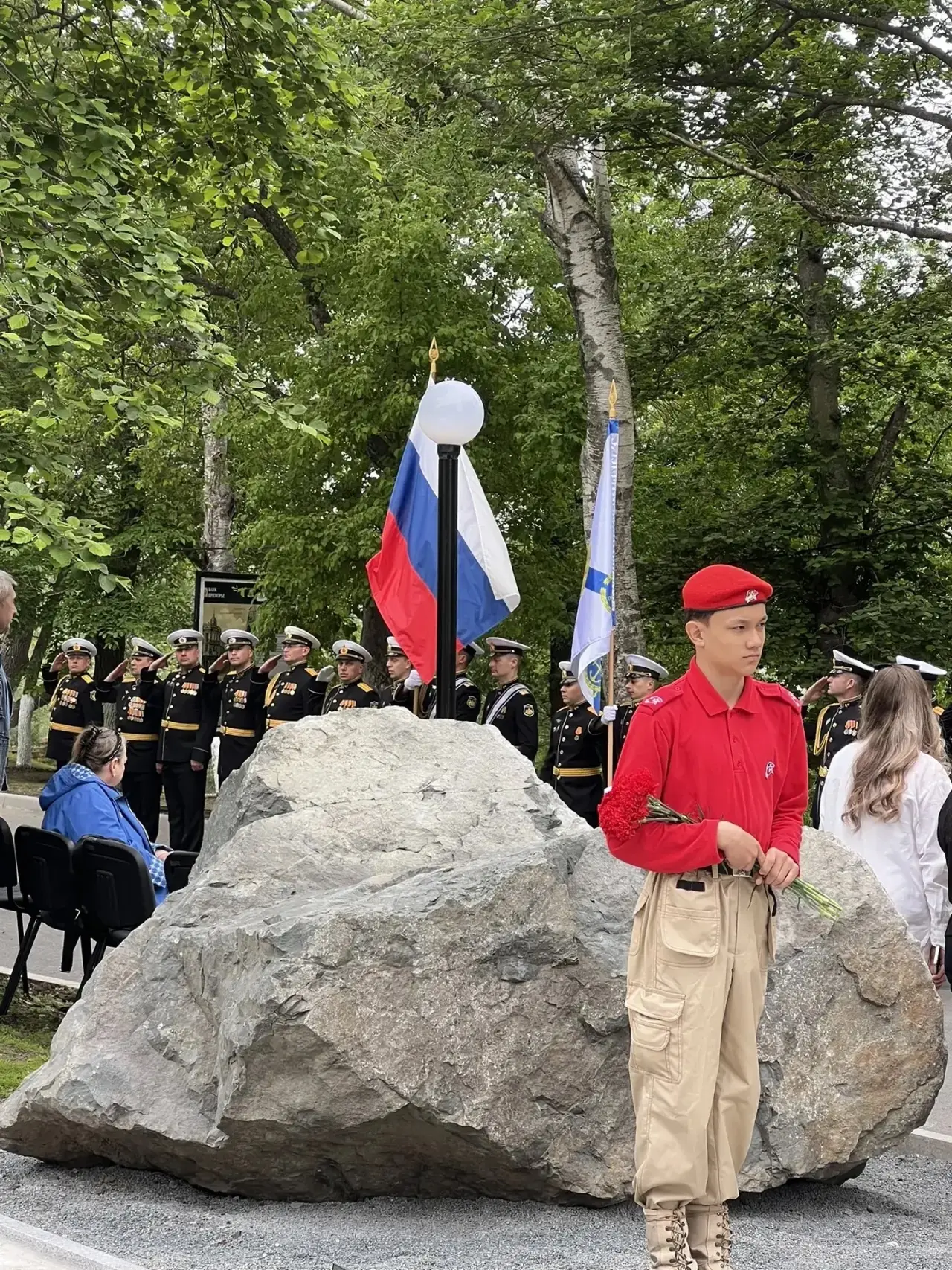 Сегодня особенный день — День России и день открытия Мемориала погибших военных инженеров Тихоокеанс