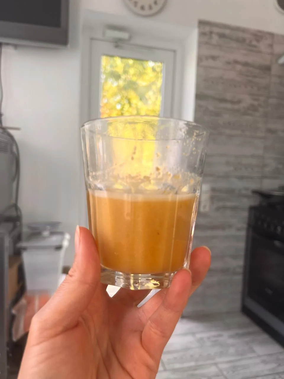 Сегодня занималась сыром, очень захотелось страчателлы 😋

А потом в сыворотку от приготовления сыра