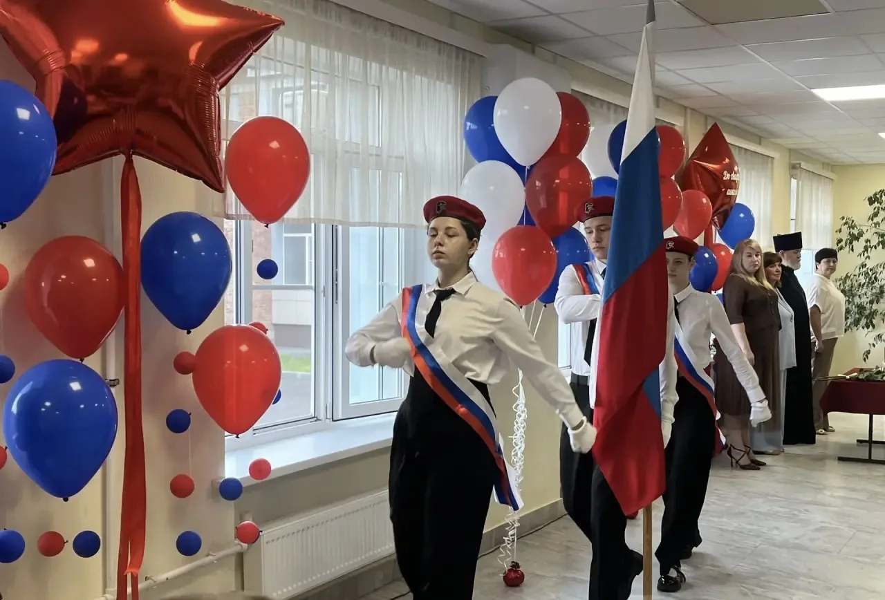 Вот и прозвенел Последний звонок для наших выпускников🎉

В добрый путь, дорогие ребята!🎉
Удачи вам