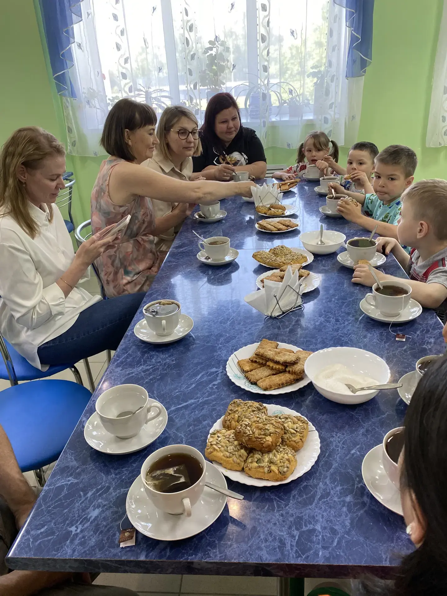 Не сломалась!🫂
👉Выбор-жить ради детей👶👶👧👧👧
👉Путь длиною в "вечность".
Доказать всем, в перву