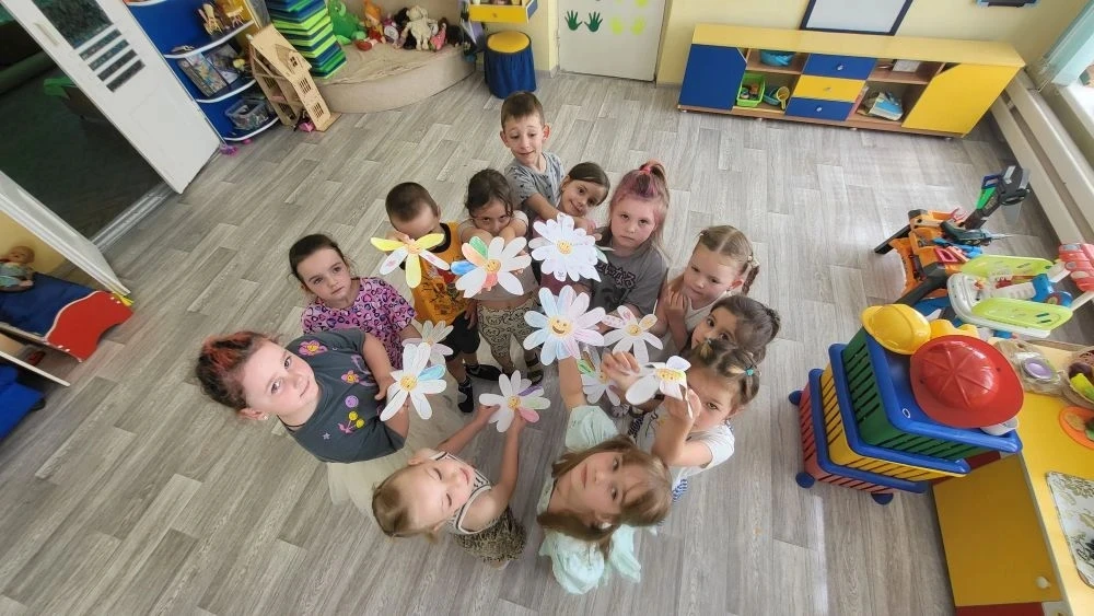 Сегодня — День дружбы! 🥳🍃

Мы вспомнили простую, но важную истину: настоящие друзья всегда поддерж