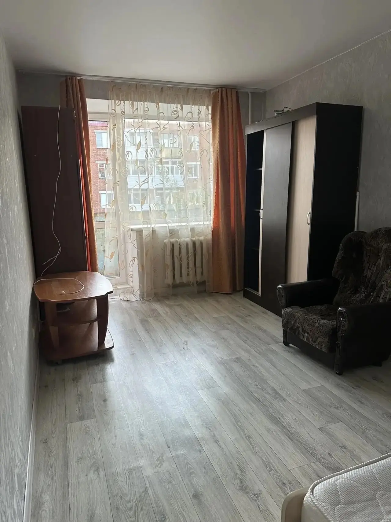 Добролюбова,22. ДБ Агат
1-комн квартира
30м2. 4/5 эт. Есть вся мебель и техника
18000+к/у
5000 залог