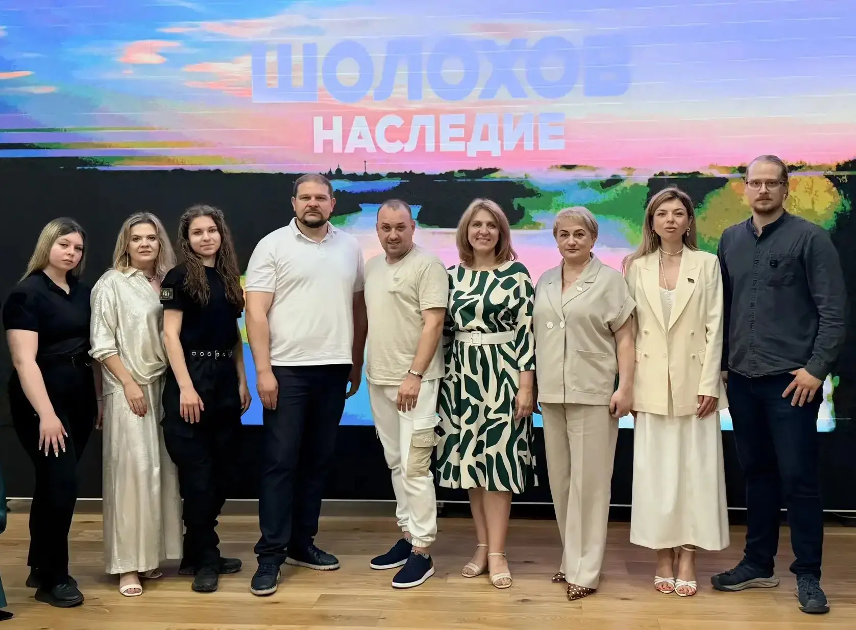 Юлия Крюкова, Александра Усачева и Александр Гриденко посетили закрытый показ фильма «Наследие» ко д