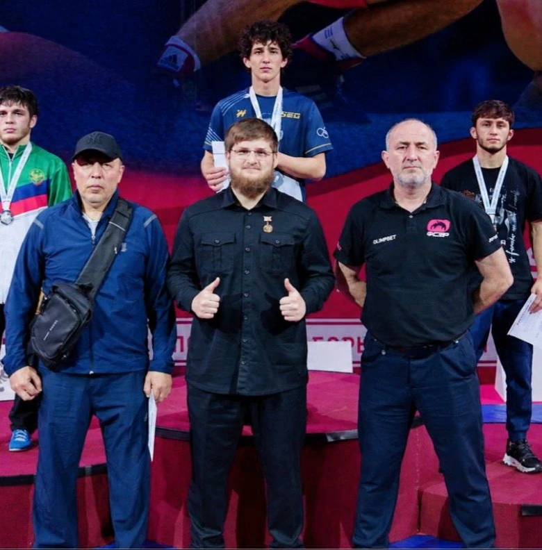 С 1 по 3 мая в Грозном, в Республиканском центре спортивной борьбы им. Бувайсара Сайтиева, проходит 