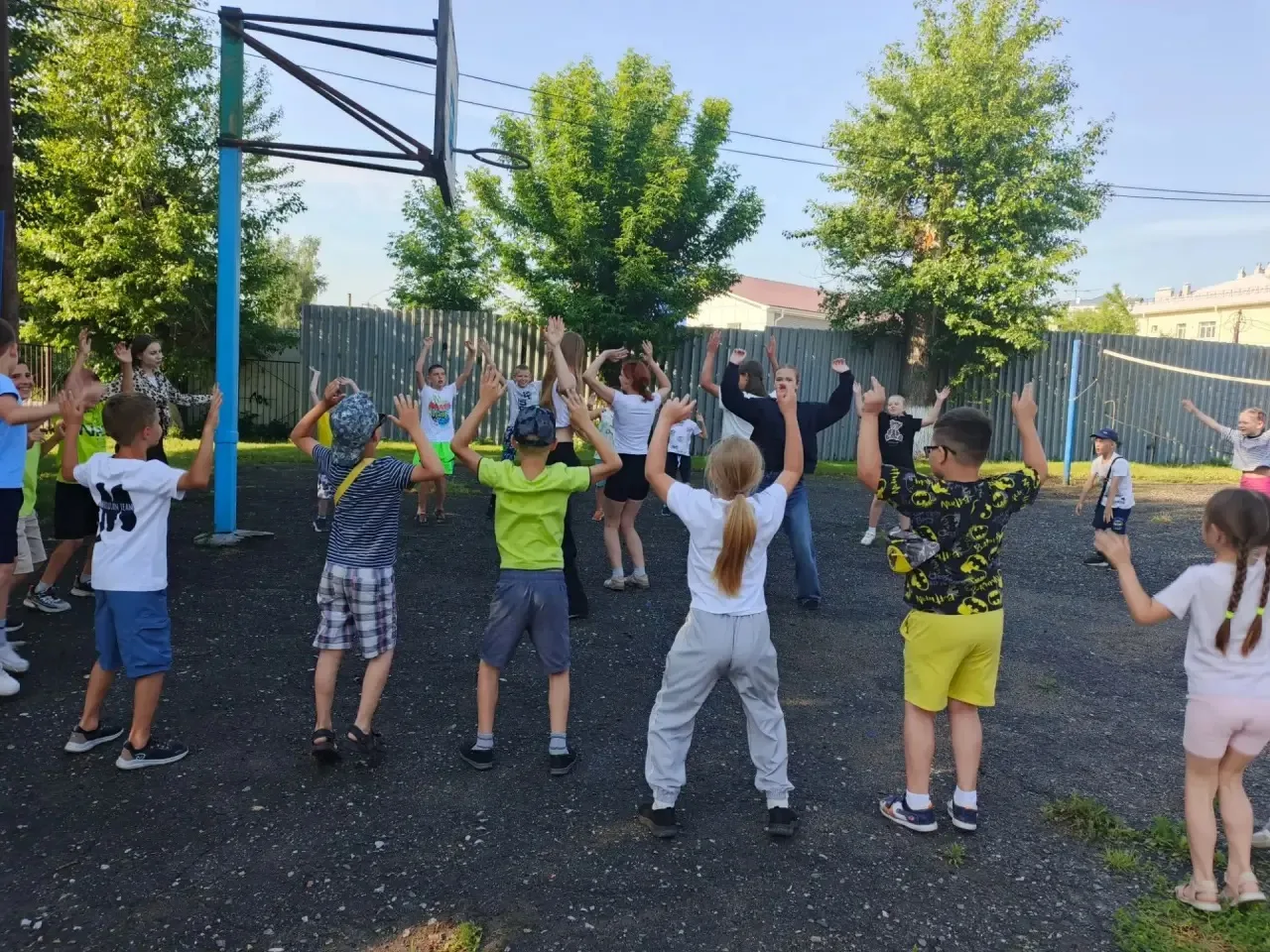 🕺🎉 15 июня в «Мечтателях» — День настроения! 😄☀️

Сегодня наш лагерь превратился в настоящую фабр