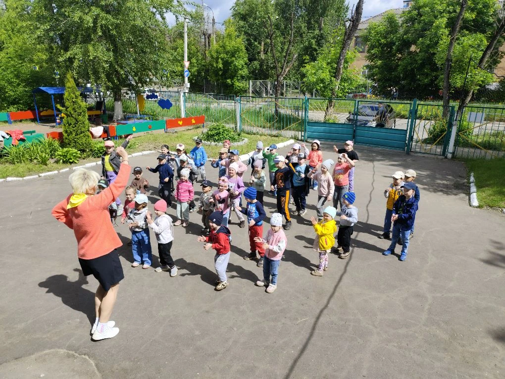 ☀️ Здравствуй, лето! Здравствуй, праздник детства!

Сегодня в нашем детском саду было шумно, весело 