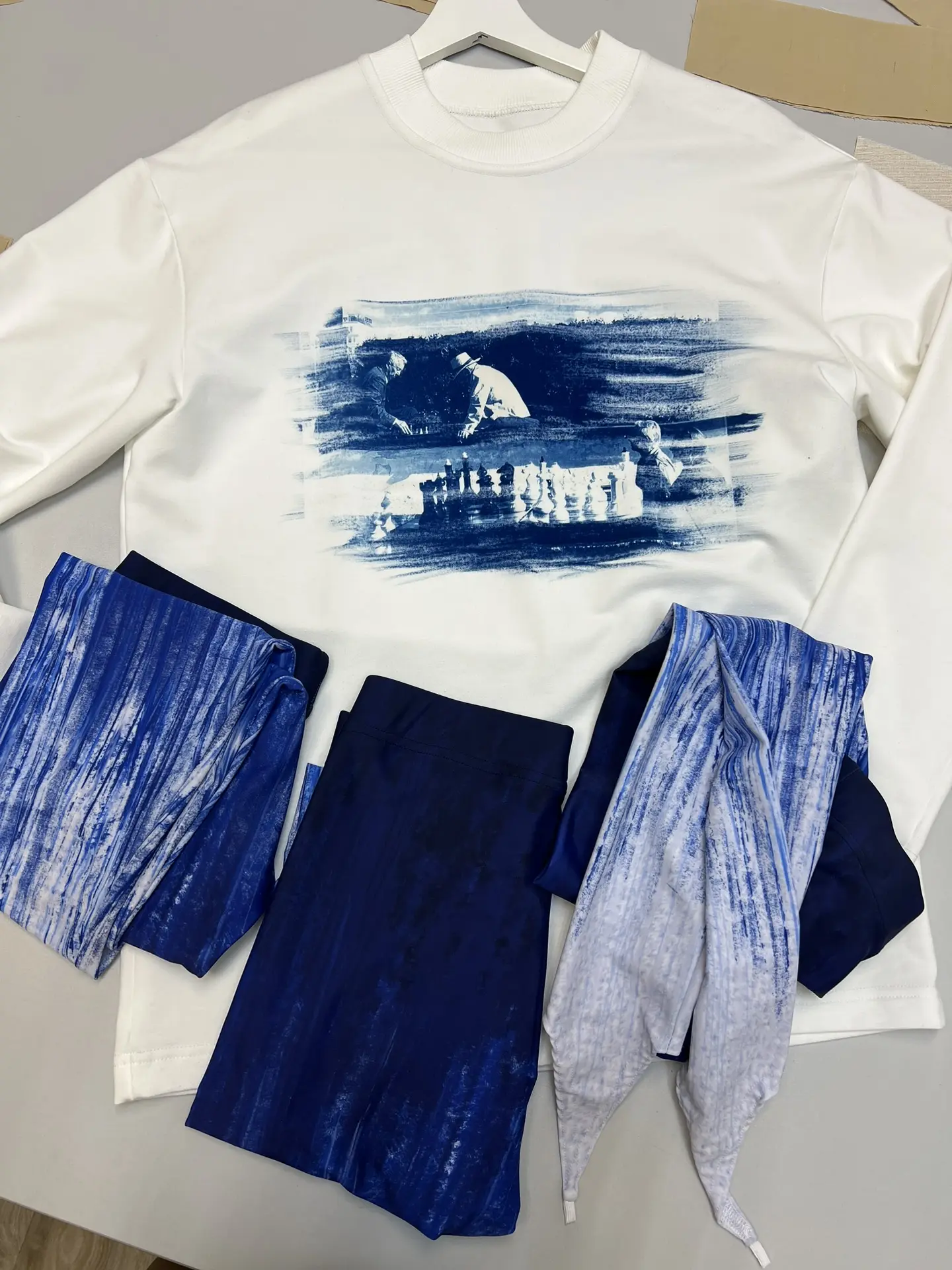 Красотули, если что, эти леггинсы доступны в размере S M L XL 💙