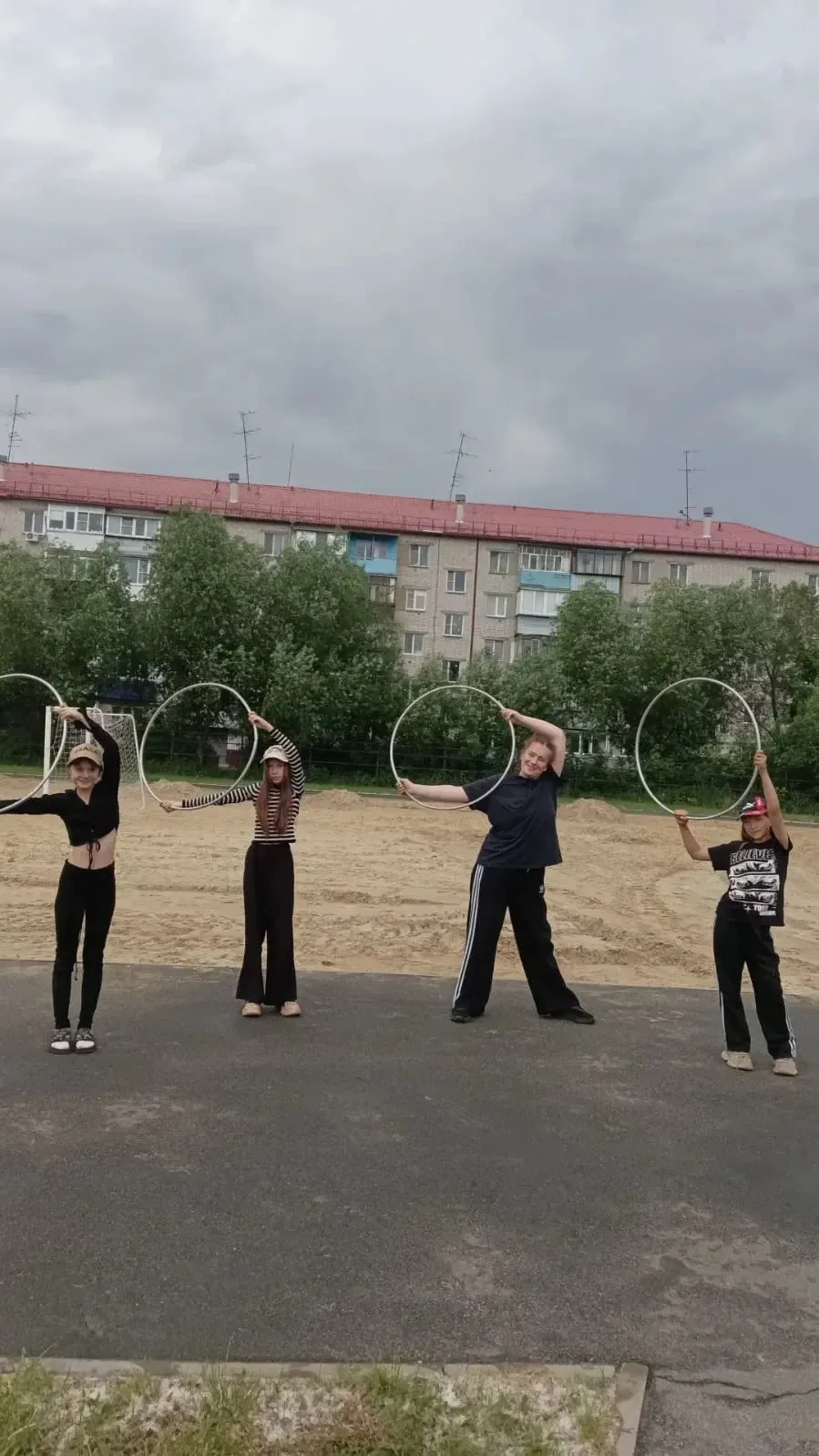 🏆 Лето со смыслом: как 36-я школа взяла спортивный старт!

Каникулы — не повод сидеть дома. Пока кт