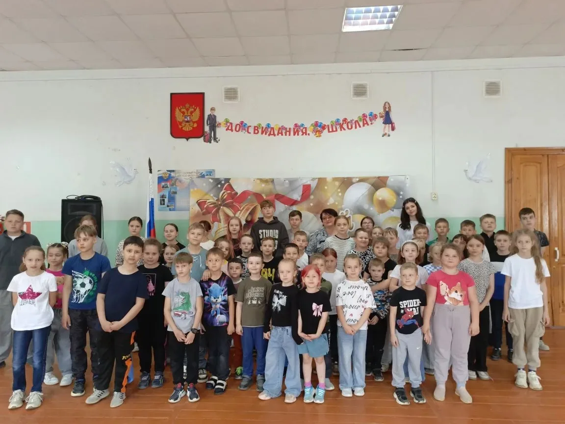 Вчерашний день в лагере"Спортландия" выдался насыщенным на мероприятия. Ребята из 3 отряда побывали 