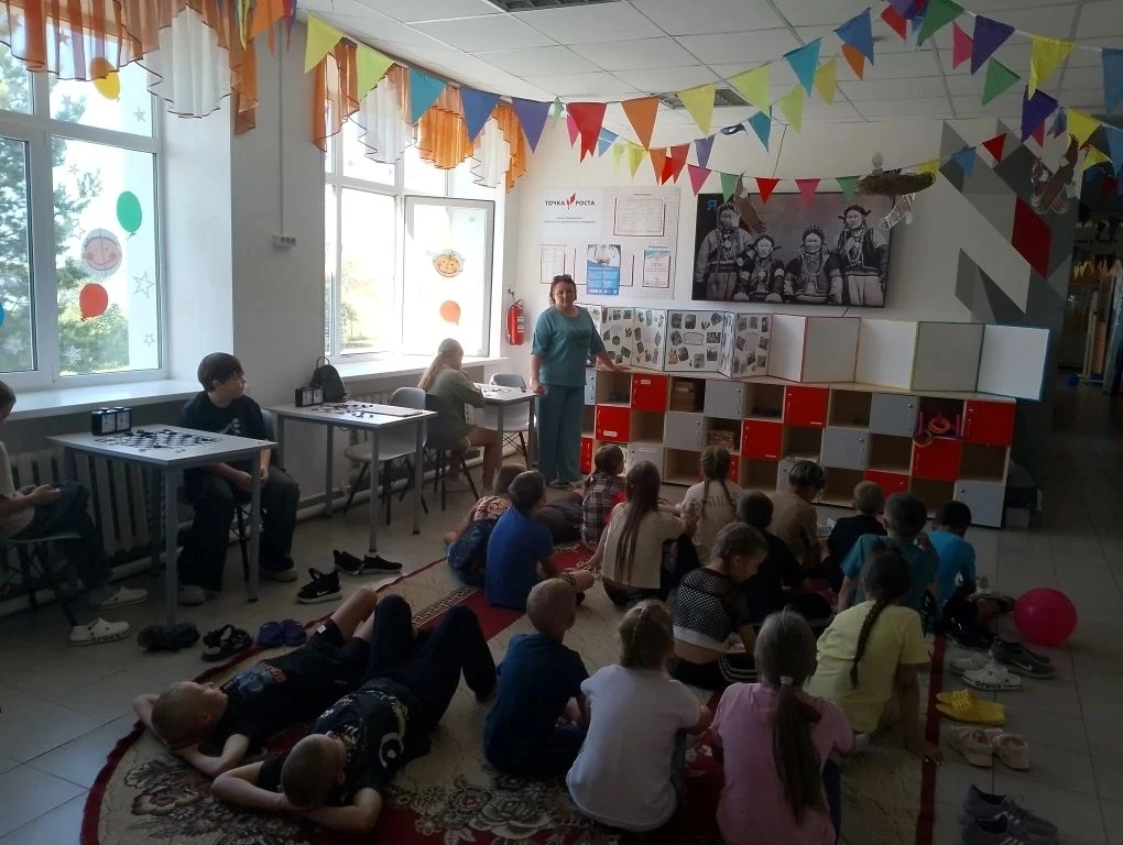 «Страна детства».
Десятый день летнего оздоровительного лагеря «Страна детства». 
Каждое утро в лаге