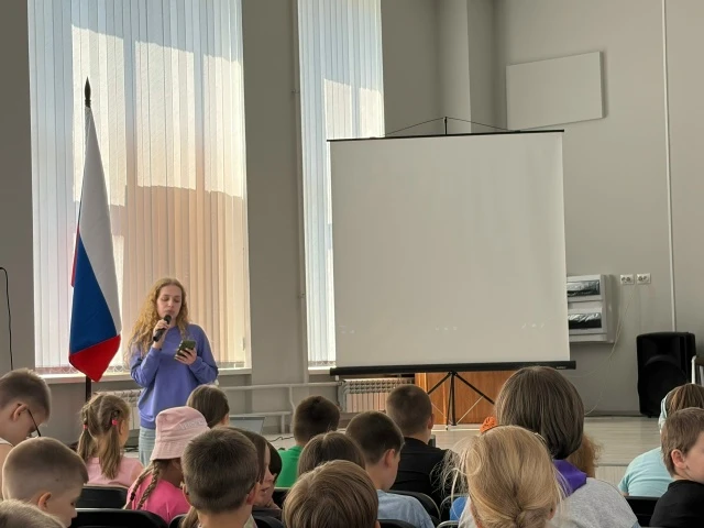 📖 Школа 33 принимает участие в «Шелиховских днях». 

🌳 В рамках проекта «Открывая Шелихова», котор