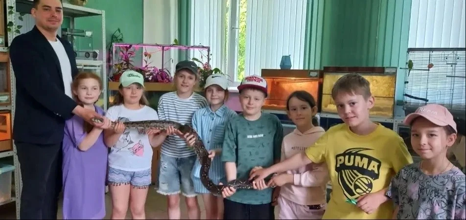 🎨 Третий день в лагере «Луч творчества» — настоящее путешествие в мир сказок и открытий! ✨

Каждый 