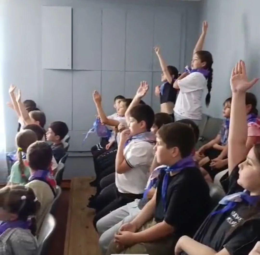 🤝🌍 «В единстве наша сила!»
В рамках летнего лагеря «Островок» на базе МКОУ «Прогимназия № 1» сотру