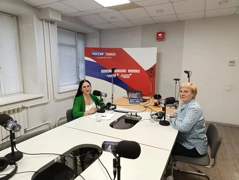В День социального работника на студии Радио России — особый эфир!  
послушать запись можно здесь  h