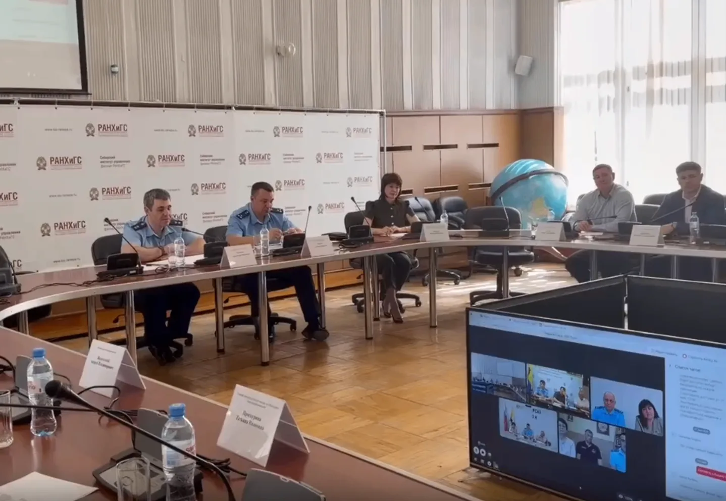 📌Встреча прокурора с бизнесом: диалог, поддержка, решения
 
Руководитель аппарата Уполномоченного п
