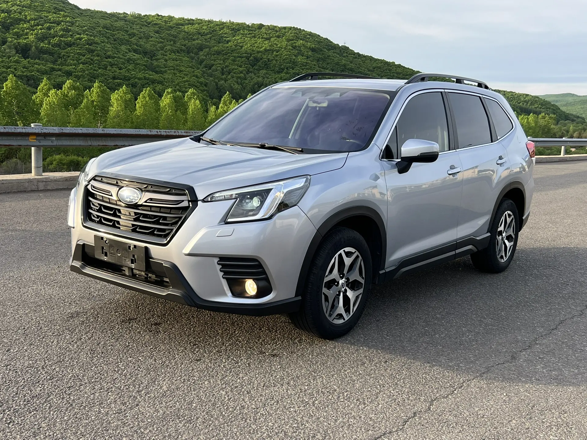 В наличии в Китае!

В свободной продаже!🔥

Готов к отправке! 🚚

Subaru Forester 🇨🇳
2022 год
Рест