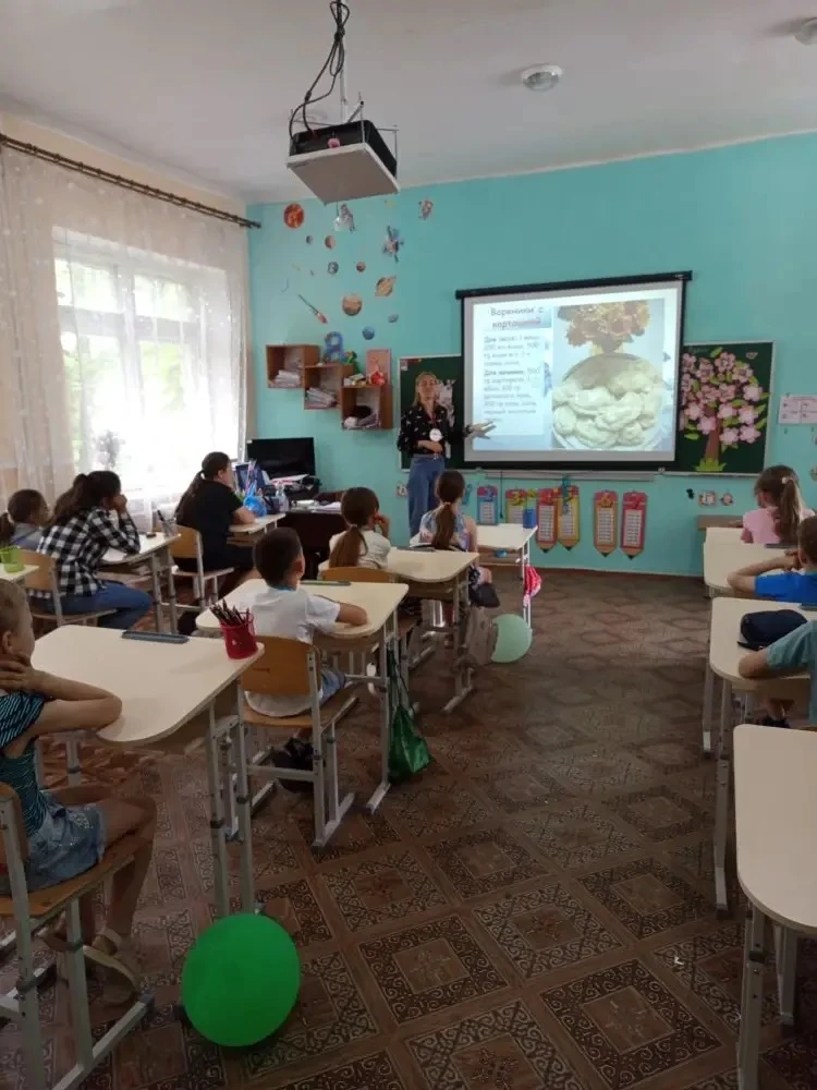 Смена «Семейный дом. Крепкие связи — крепкая Россия» продолжает радовать тёплыми встречами ☀️

Сегод