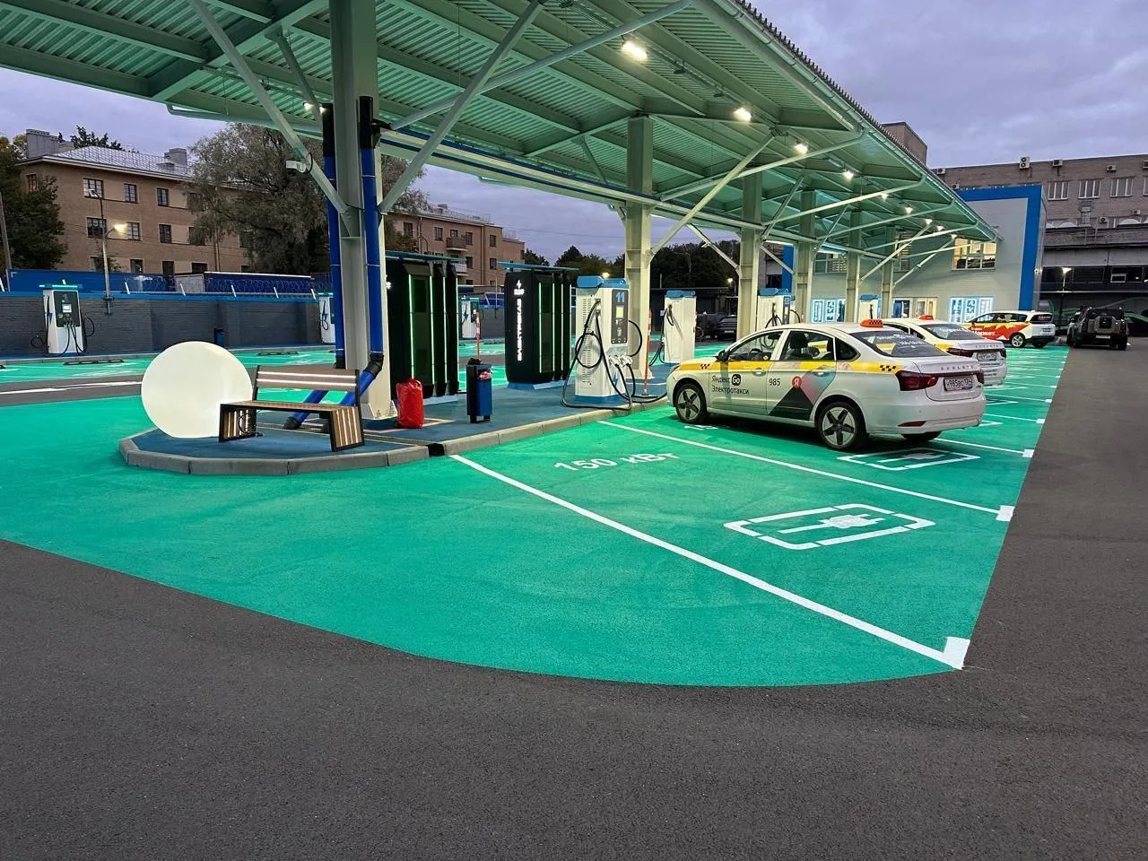 Петербург отменяет транспортный налог для электромобилей до 2030 года ⚡️

Законодательное собрание п